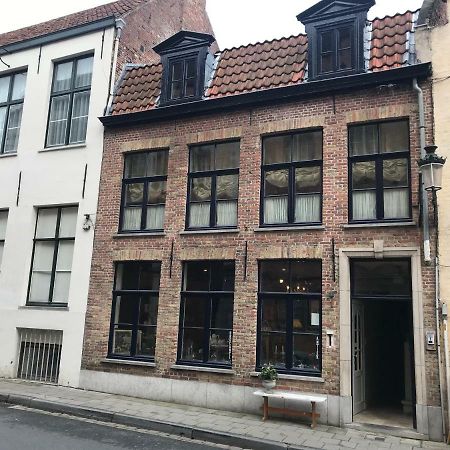 Guesthouse Dijver - Serene Escape In The Heart Of Historic บรูจส์ ภายนอก รูปภาพ